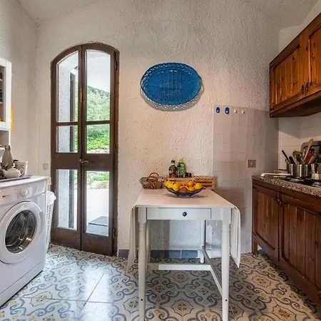 Villa Anna Muravera